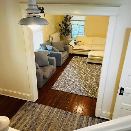 4 Bedroom Dc'S Best Location With Parking, Walk To Clarendon Metro, Shopping And Nightlife! Arlington Exterior photo