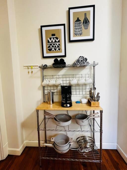 4 Bedroom Dc's Location With Parking, Walk To Clarendon Metro, Shopping And Nightlife!