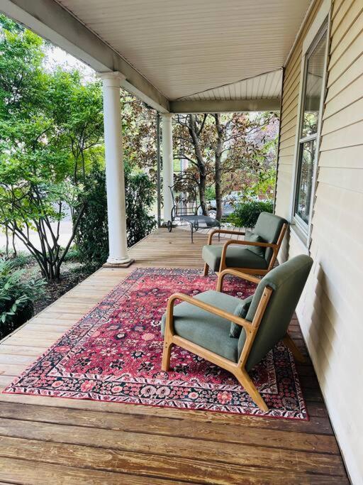 Villa 4 Bedroom Dc's Location With Parking, Walk To Clarendon Metro, Shopping And Nightlife! Arlington